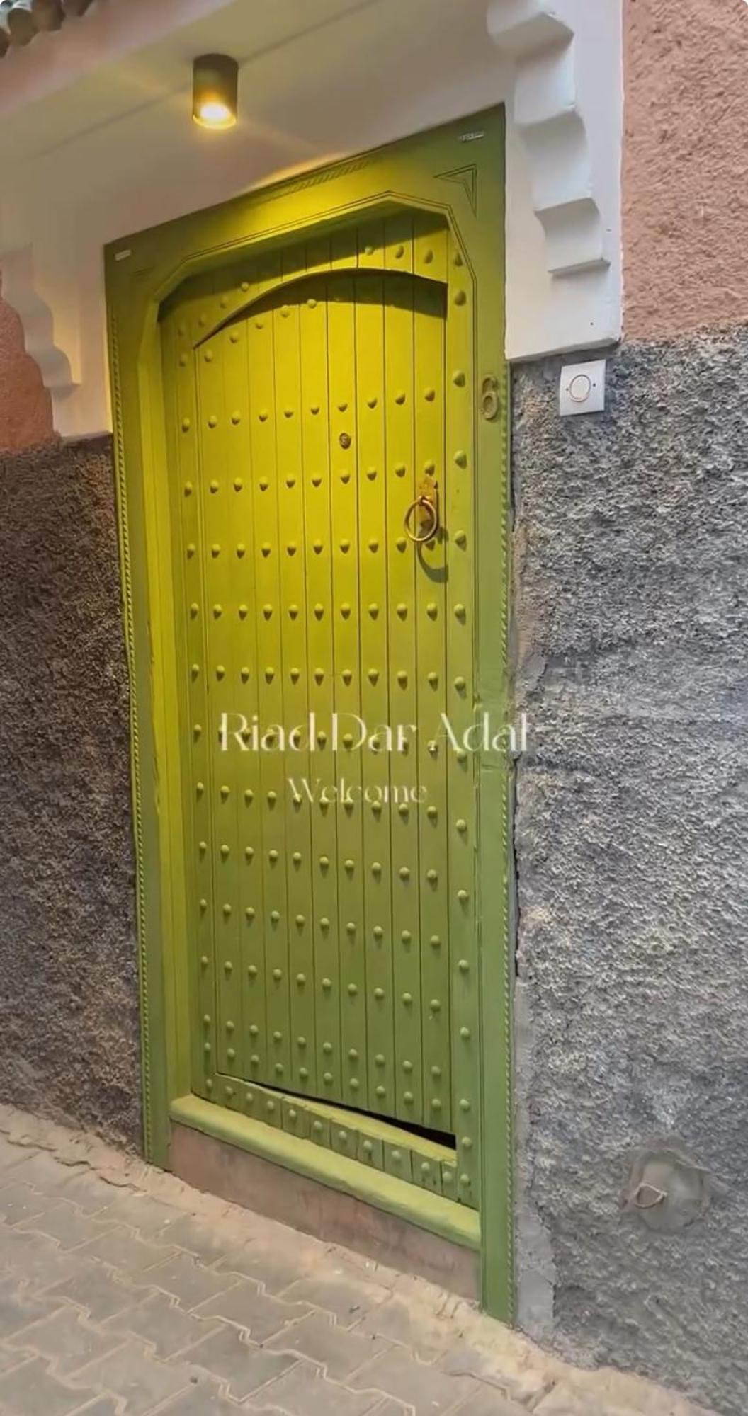 Riad Dar Adal Exclusivite 2 A 6 Personnes Petit Dejeuner Compris Place Jemaa El Fna Marrakesh Luaran gambar